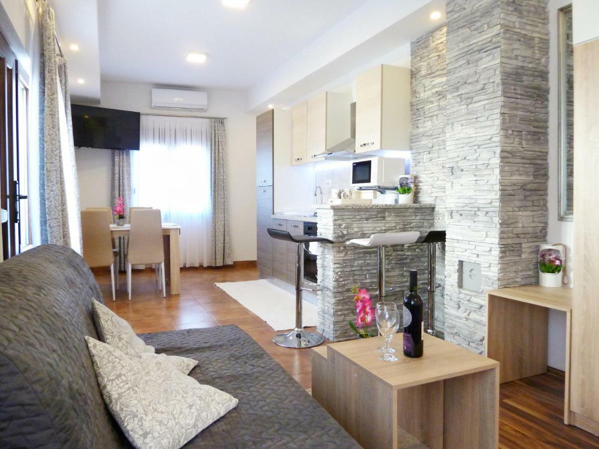 Apartment Petra I Nikola Seliste Dreznicko Exteriér fotografie